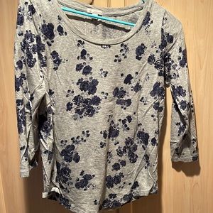 Gap crop sleeve , scoop bottom grey too with shades of navy flowers